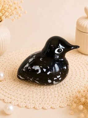 HQT black glass bird figurine/Paperweight